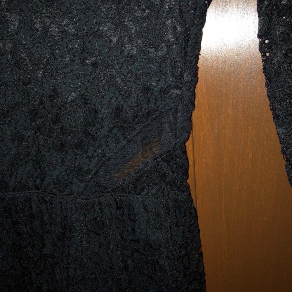 Dress - Picture 2 of 4